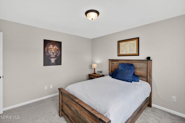 151 Valley Hall Drive, Perrysburg, OH 43551