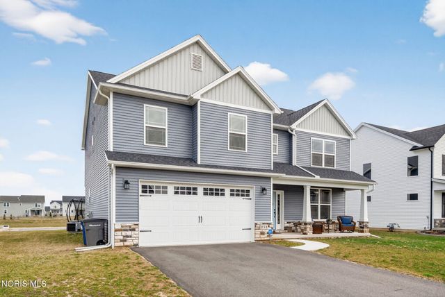 151 Valley Hall Drive, Perrysburg, OH 43551