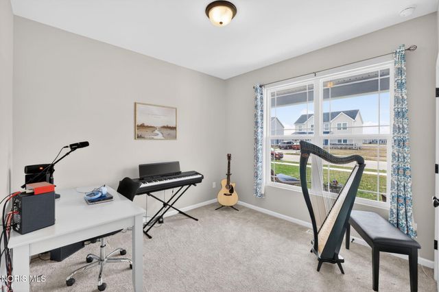 151 Valley Hall Drive, Perrysburg, OH 43551