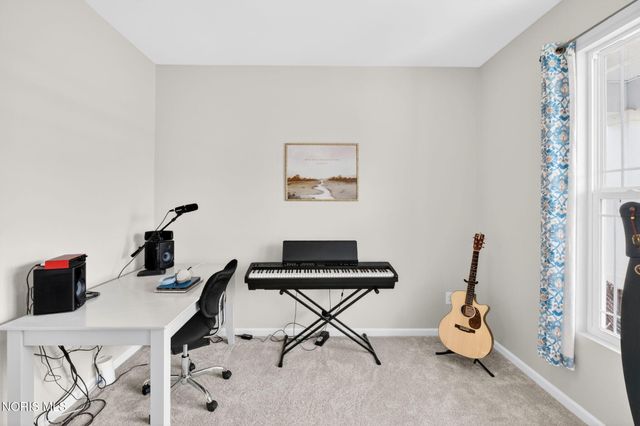 151 Valley Hall Drive, Perrysburg, OH 43551