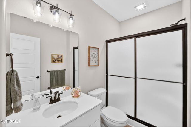 151 Valley Hall Drive, Perrysburg, OH 43551