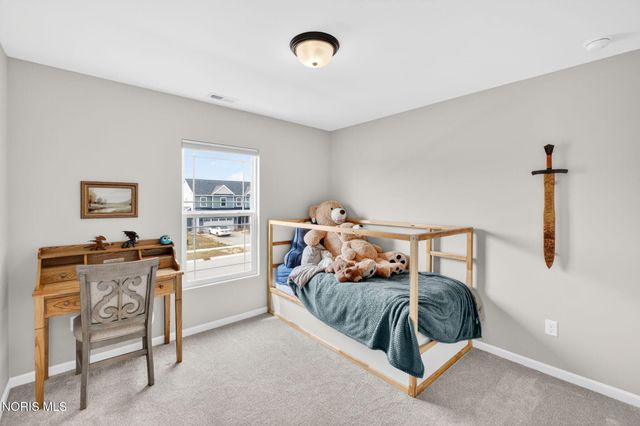 151 Valley Hall Drive, Perrysburg, OH 43551