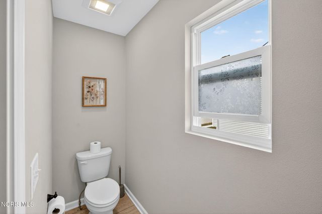 151 Valley Hall Drive, Perrysburg, OH 43551