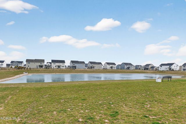 151 Valley Hall Drive, Perrysburg, OH 43551