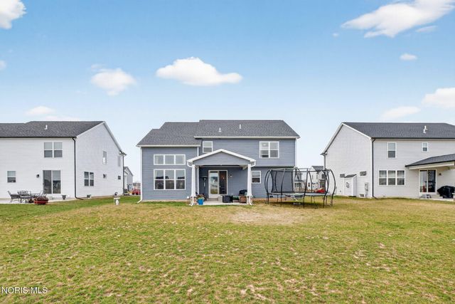 151 Valley Hall Drive, Perrysburg, OH 43551