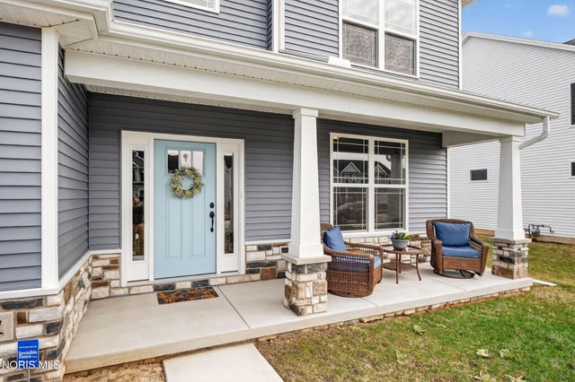 151 Valley Hall Drive, Perrysburg, OH 43551