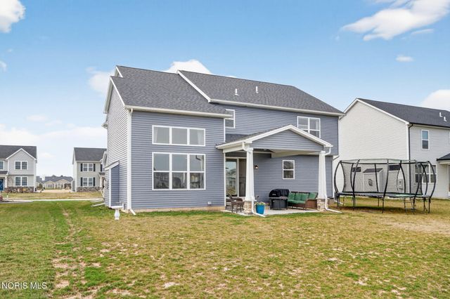 151 Valley Hall Drive, Perrysburg, OH 43551