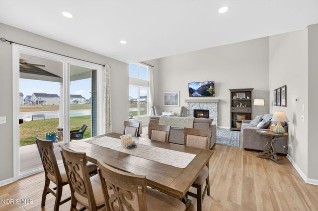 151 Valley Hall Drive, Perrysburg, OH 43551