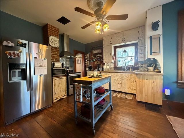 611 Mill Street SE, Canton, OH 44707