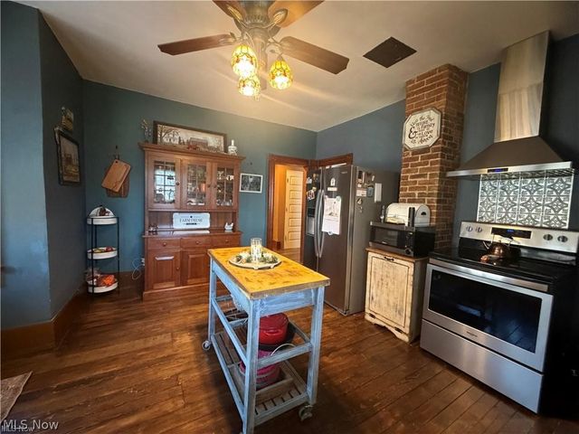 611 Mill Street SE, Canton, OH 44707