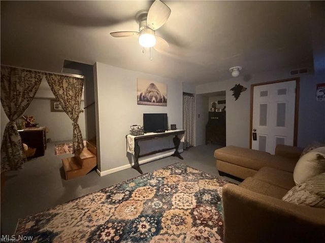 611 Mill Street SE, Canton, OH 44707