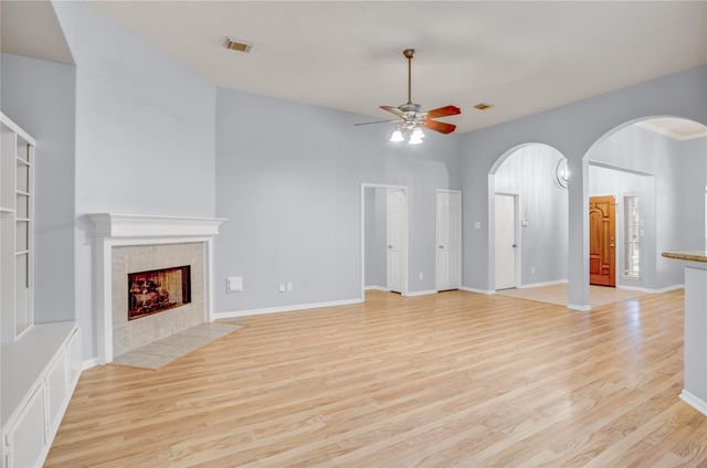 6406 Lauren Lane, Pearland, TX 77584