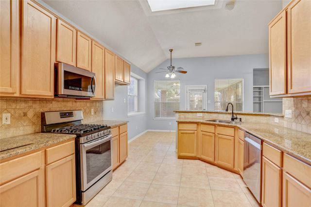 6406 Lauren Lane, Pearland, TX 77584