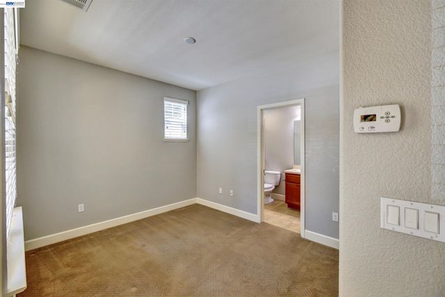 538 Selby Ln, Livermore, CA 94551