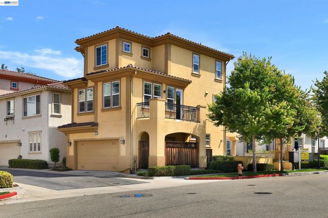 538 Selby Ln, Livermore, CA 94551