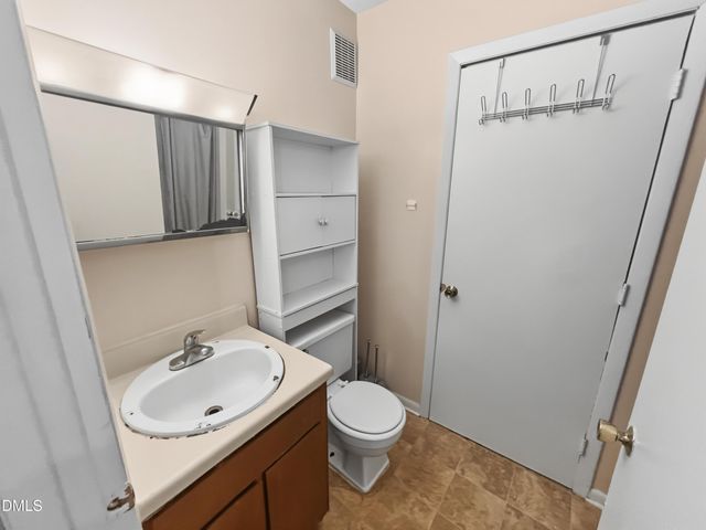 3007 Huntleigh Drive, Raleigh, NC 27604