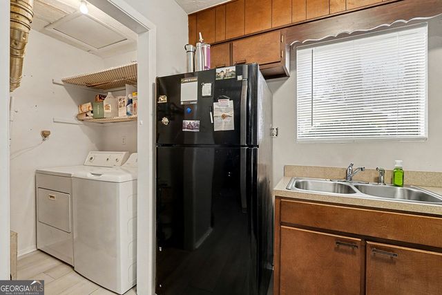 4728 Apache Trail SW, Atlanta, GA 30331