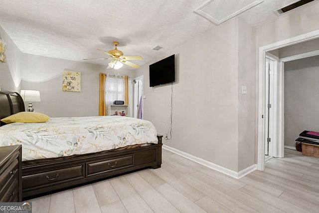 4728 Apache Trail SW, Atlanta, GA 30331