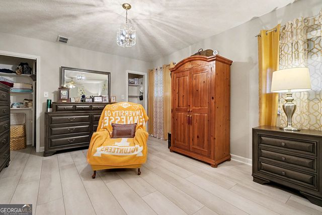 4728 Apache Trail SW, Atlanta, GA 30331