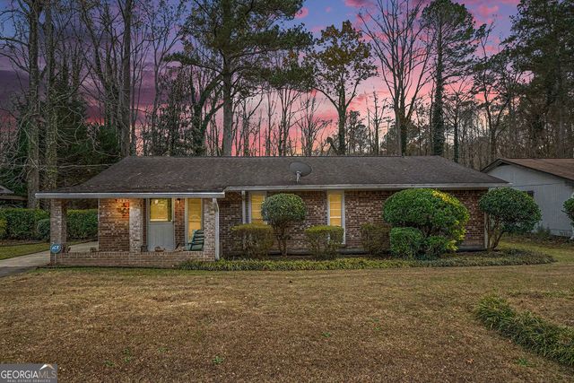 4728 Apache Trail SW, Atlanta, GA 30331