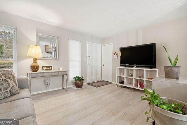 4728 Apache Trail SW, Atlanta, GA 30331