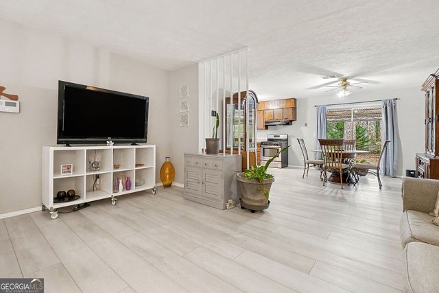 4728 Apache Trail SW, Atlanta, GA 30331