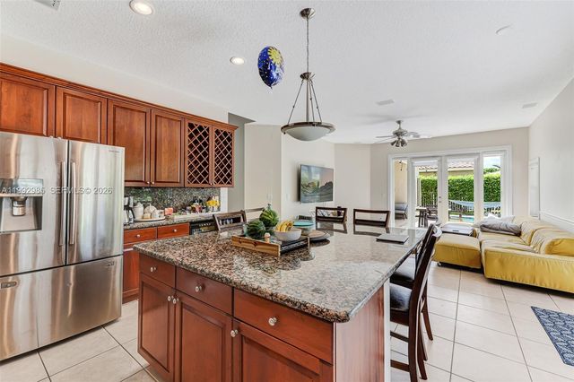 16418 NW 14th St, Pembroke Pines, FL 33028