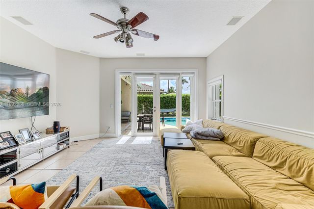 16418 NW 14th St, Pembroke Pines, FL 33028