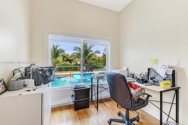 16418 NW 14th St, Pembroke Pines, FL 33028