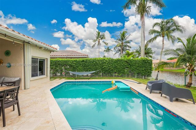 16418 NW 14th St, Pembroke Pines, FL 33028