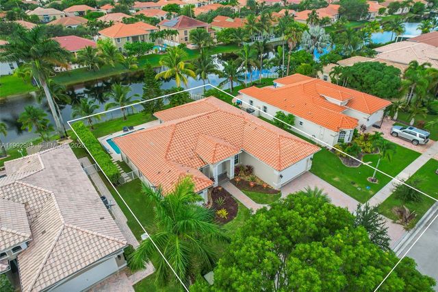 16418 NW 14th St, Pembroke Pines, FL 33028