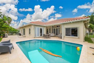 16418 NW 14th St, Pembroke Pines, FL 33028