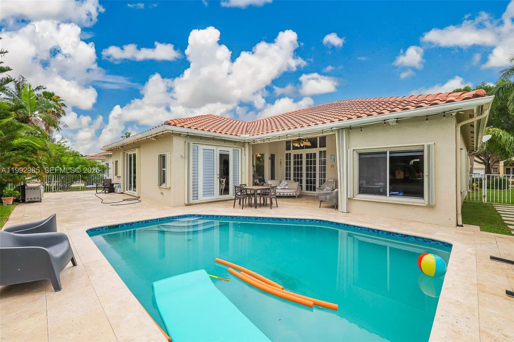 16418 NW 14th St, Pembroke Pines, FL 33028