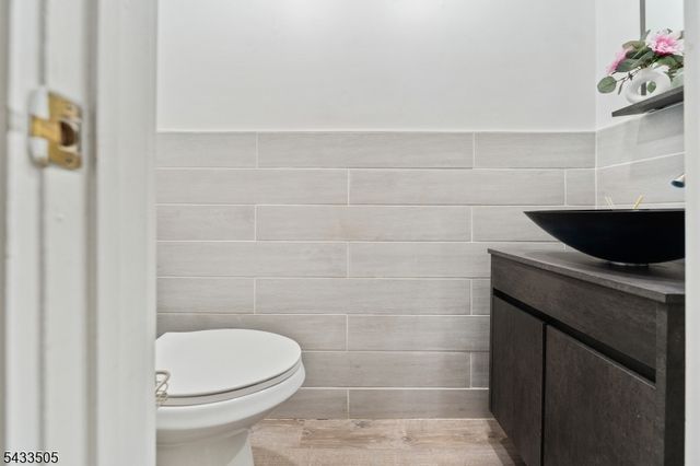 110 Clark Pl .5, Elizabeth City, NJ 07206