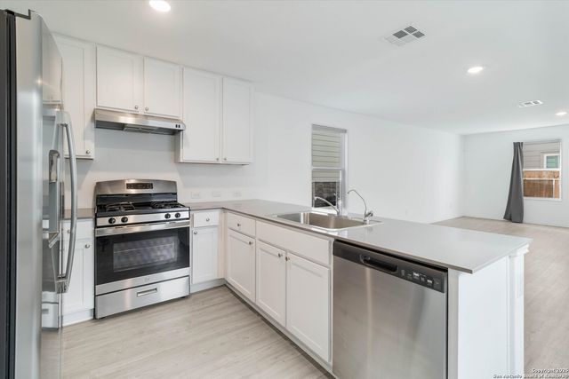 10929 Presa Way, San Antonio, TX 78223