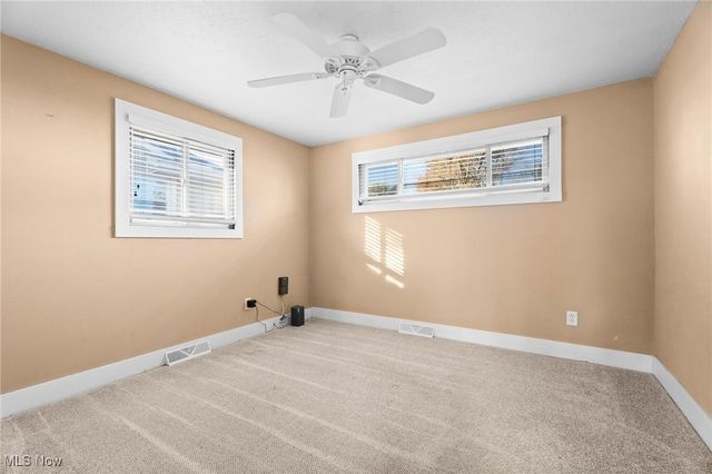 885 Lake Breeze Road, Sheffield Lake, OH 44054