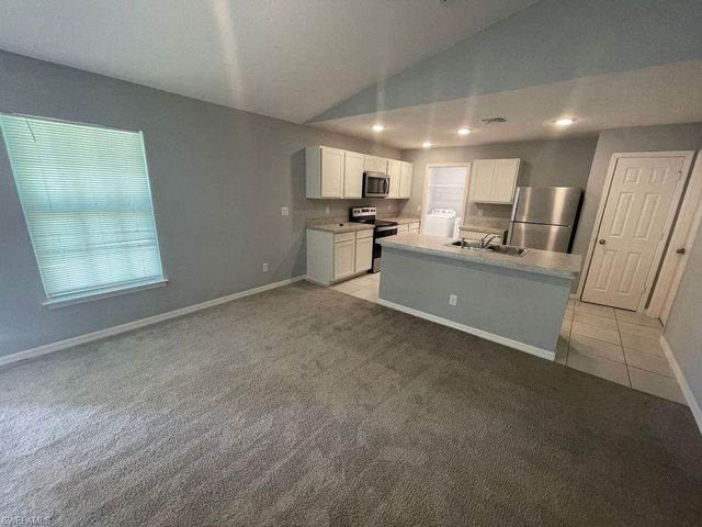 3112 55th ST W, Lehigh Acres, FL 33971
