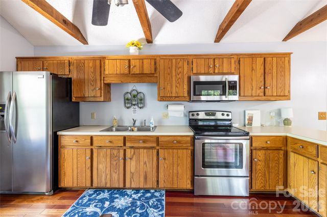 281 Jubal Reeves Circle, Mount Gilead, NC 27306