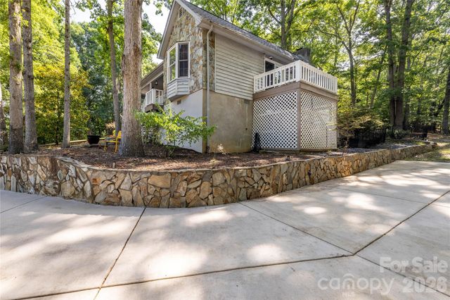 281 Jubal Reeves Circle, Mount Gilead, NC 27306