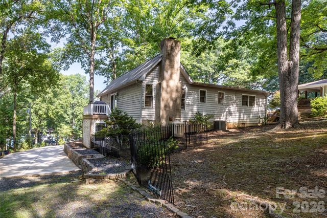 281 Jubal Reeves Circle, Mount Gilead, NC 27306