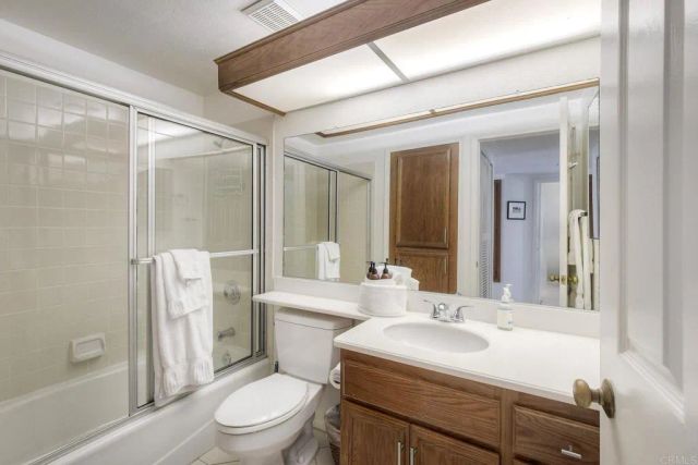 600 N The Strand 27, Oceanside, CA 92054