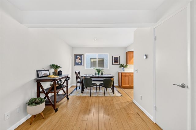 1270 Boynton Street 11, Glendale, CA 91205