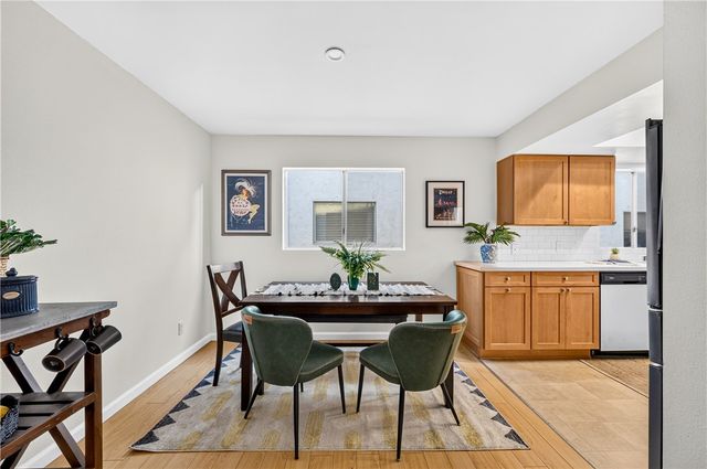 1270 Boynton Street 11, Glendale, CA 91205