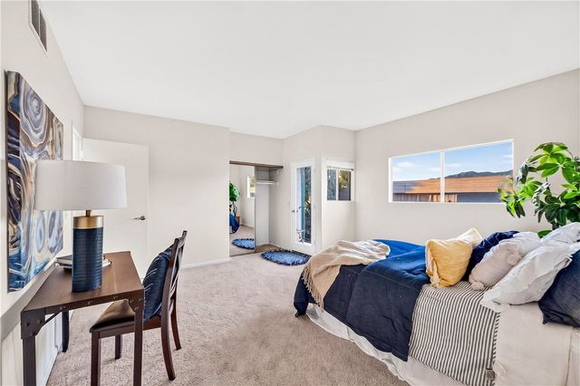 1270 Boynton Street 11, Glendale, CA 91205