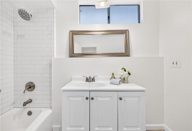 1270 Boynton Street 11, Glendale, CA 91205