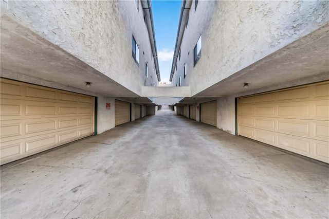 1270 Boynton Street 11, Glendale, CA 91205