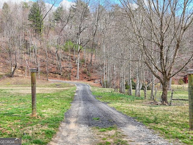 1068 Coleman River Road, Clayton, GA 30525