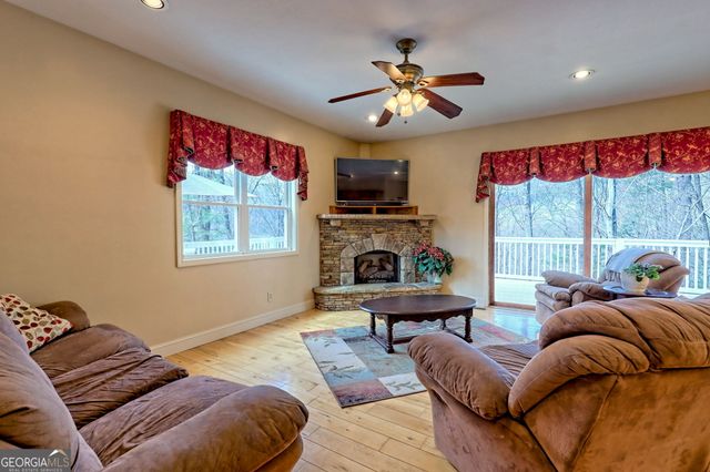 1068 Coleman River Road, Clayton, GA 30525