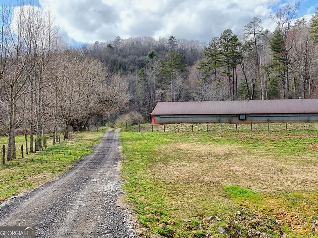 1068 Coleman River Road, Clayton, GA 30525