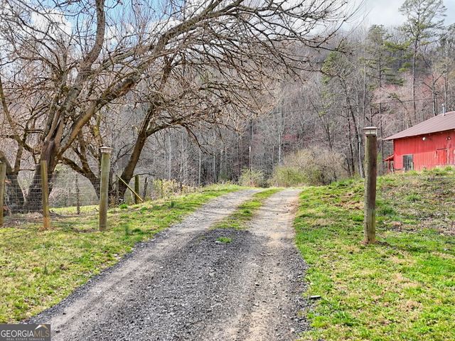 1068 Coleman River Road, Clayton, GA 30525